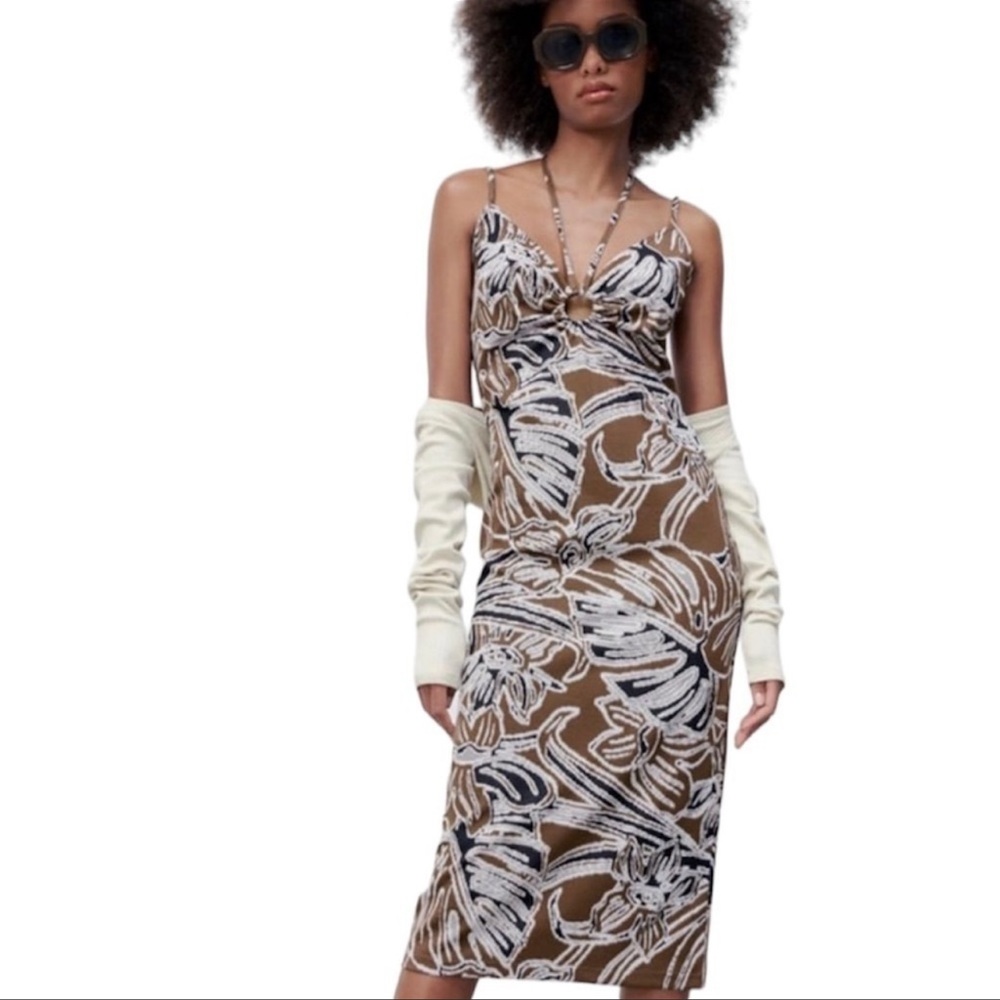 Jacquard Dress. Zara Brown. Size L